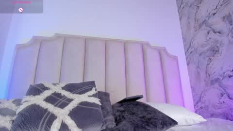 Lucy Vega online show from January 14, 4:15 am