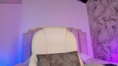 Lucy Vega online show from January 17, 5:11 am