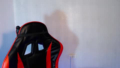 luda_69 online show from November 28, 4:37 am