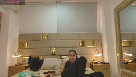 Snapshot of ludovicca_mark chatting on May 27, 8:39 pm Ludovicca Mark online show from May 27, 8:39 pm