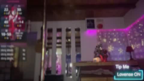 Snapshot of luebeam chatting on February 3, 6:40 am Luubeam INSTA luubeammm TWITTER lunaisreallycu1 online show from February 3, 6:40 am