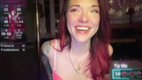 Snapshot of luebeam chatting on March 31, 2:02 am Luubeam INSTA luubeammm TWITTER lunaisreallycu1 online show from March 31, 2:02 am