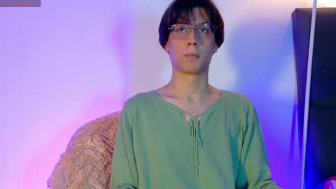 Lui online show from April 12, 3:22 am