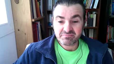 Snapshot of luigijohn chatting on December 5, 9:29 am LUIGIJOHN online show from December 5, 9:29 am