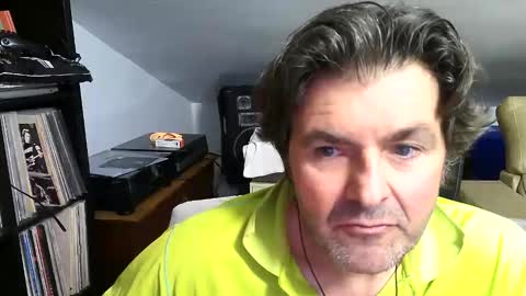 Snapshot of luigijohn chatting on April 9, 6:57 pm LUIGIJOHN online show from April 9, 6:57 pm