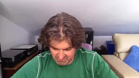 Snapshot of luigijohn chatting on June 11, 12:36 pm LUIGIJOHN online show from June 11, 12:36 pm