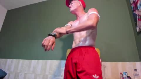 Luis AS online show from February 19, 12:22 pm