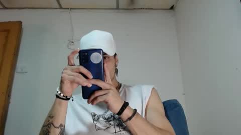 Luis AS online show from November 7, 2:17 pm