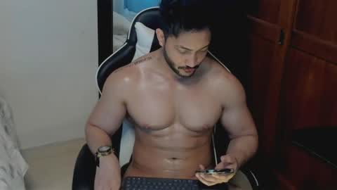 luis_baptista online show from May 23, 7:18 pm