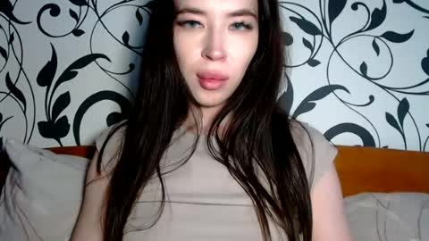Snapshot of luisa_domina chatting on June 27, 2:44 pm luisa lovedom online show from June 27, 2:44 pm
