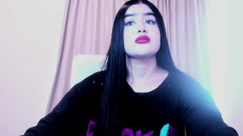 Snapshot of luisaa_diaz_ chatting on August 6, 3:58 pm Luisa Diaz online show from August 6, 3:58 pm
