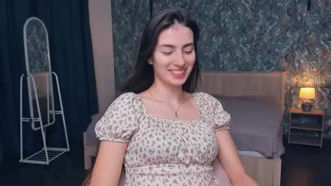 Snapshot of luisatsing chatting on October 23, 5:51 am Luisa online show from October 23, 5:51 am
