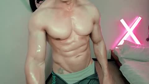 Snapshot of luisfernikesportboy chatting on May 30, 10:18 pm Luis Fer PVT IS OPEN online show from May 30, 10:18 pm