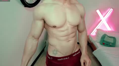 Snapshot of luisfernikesportboy chatting on July 1, 9:14 pm Luis Fer PVT IS OPEN online show from July 1, 9:14 pm