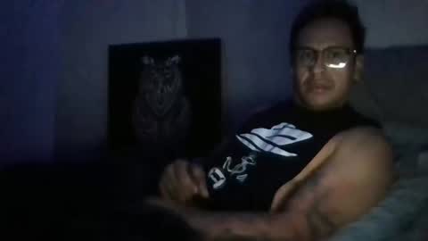 Snapshot of luisjg24hrs chatting on April 25, 11:57 am luisjg24hrs online show from April 25, 11:57 am