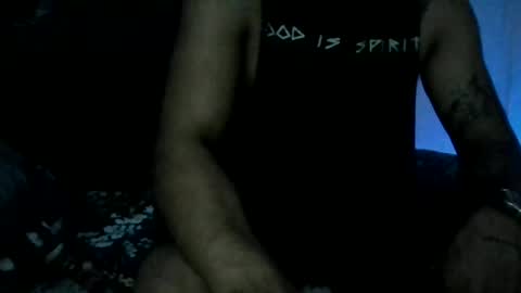 Snapshot of luisjg24hrs chatting on June 24, 7:29 am luisjg24hrs online show from June 24, 7:29 am