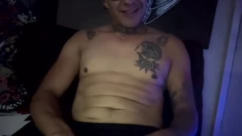 Snapshot of luisjg24hrs chatting on July 13, 9:34 am luisjg24hrs online show from July 13, 9:34 am