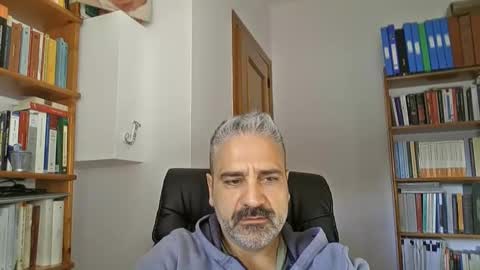 Luis online show from November 19, 10:04 am