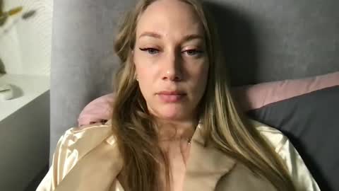 Snapshot of luiva13 chatting on February 6, 7:29 pm luiva13 online show from February 6, 7:29 pm