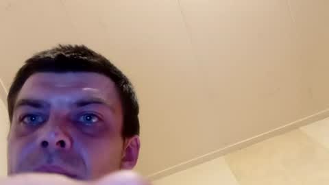 Snapshot of lukas2s2s chatting on August 1, 2:33 am Lukas2 online show from August 1, 2:33 am