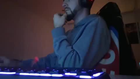 lukasschoetz online show from January 12, 7:30 pm