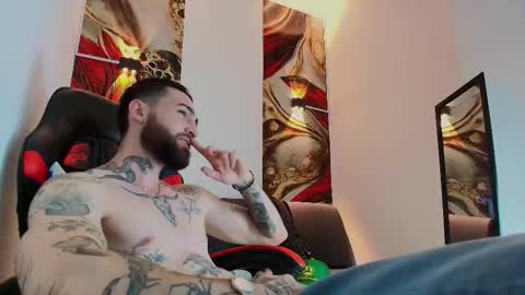 LUKE online show from November 20, 1:11 pm