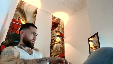 LUKE online show from April 8, 1:11 pm