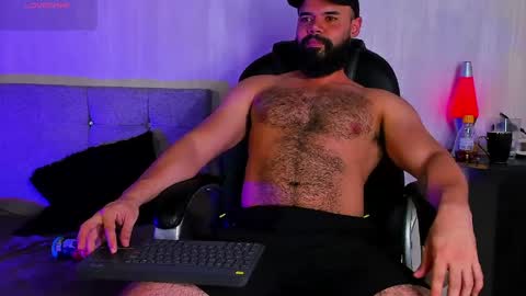 luke diaz7 online show from April 4, 9:45 pm