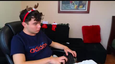 lukeboyce online show from November 9, 9:13 pm