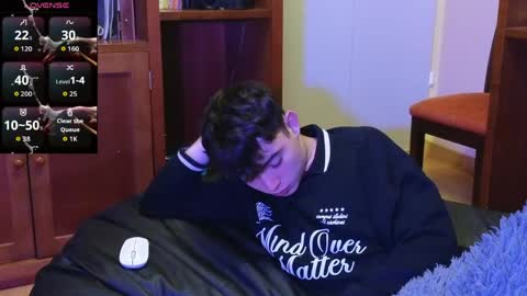lukeboyce online show from May 9, 1:44 am