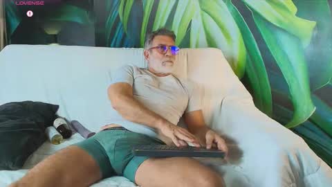 Luke Crews online show from March 18, 7:39 pm