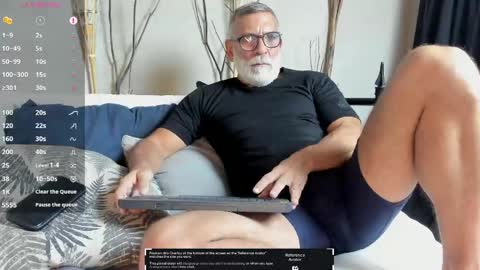 Snapshot of lukecrews chatting on April 21, 6:12 pm Luke Crews online show from April 21, 6:12 pm