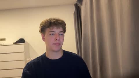 Snapshot of lukedesirable chatting on January 18, 4:21 pm lukedesirable online show from January 18, 4:21 pm