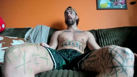 Snapshot of lukerex chatting on January 13, 3:39 pm Luke Rex online show from January 13, 3:39 pm