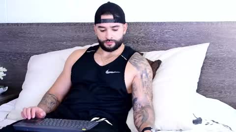 Lukhas f4f online show from October 28, 5:59 pm