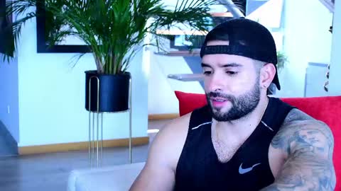 Snapshot of lukhass chatting on May 6, 7:08 pm Lukhas f4f online show from May 6, 7:08 pm