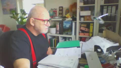 Snapshot of luley58 chatting on March 17, 10:07 am luley58 online show from March 17, 10:07 am