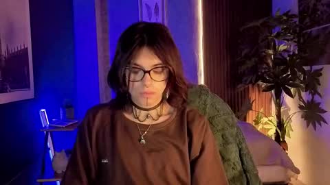 Snapshot of lullaby_charade_ chatting on March 2, 11:17 am Cookie online show from March 2, 11:17 am