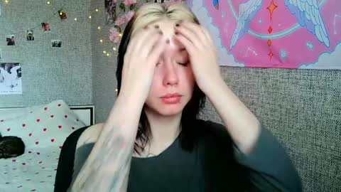 lullypopa online show from April 11, 5:34 am