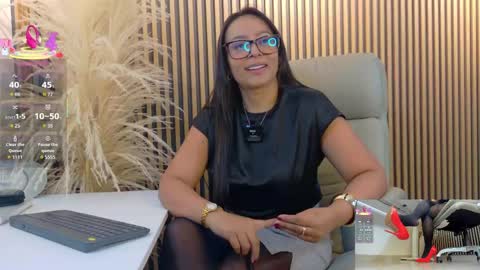 lulu online show from April 12, 12:15 am