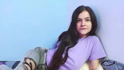 Snapshot of lulu_cm chatting on October 28, 8:29 am lulu_cm online show from October 28, 8:29 am