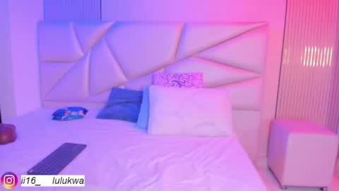 Snapshot of lulu_kawai chatting on April 22, 7:15 pm lulu online show from April 22, 7:15 pm