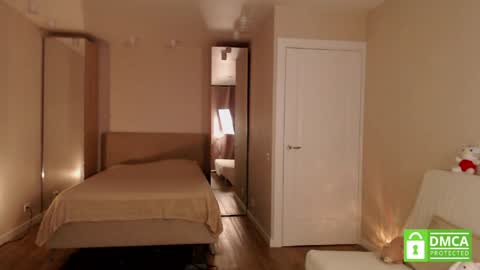 Lulu online show from April 1, 5:32 pm