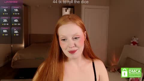 Snapshot of lulu_moons chatting on May 12, 5:32 pm Lulu online show from May 12, 5:32 pm