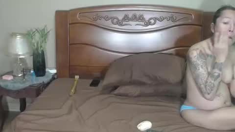 lulu_wild online show from April 5, 1:36 am