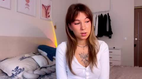 Snapshot of luluberryx chatting on May 31, 2:20 am lulu berry online show from May 31, 2:20 am