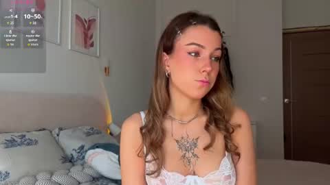 Snapshot of luluberryx chatting on June 10, 2:12 am lulu berry online show from June 10, 2:12 am