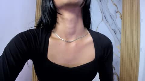 Snapshot of luluu_08 chatting on March 5, 3:19 pm LULU online show from March 5, 3:19 pm