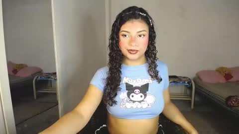 luluupeach69 online show from February 23, 12:46 pm