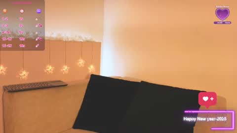 Snapshot of luluwonder_ chatting on December 22, 10:07 pm Lulu online show from December 22, 10:07 pm